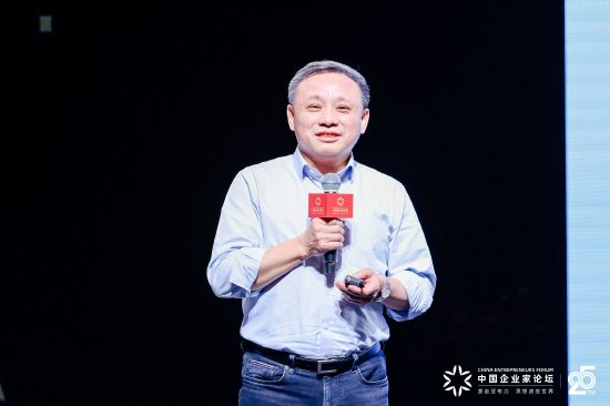 从企业家到大学老师 毛振华:课堂上从不谈公司 把工作作为社会公器